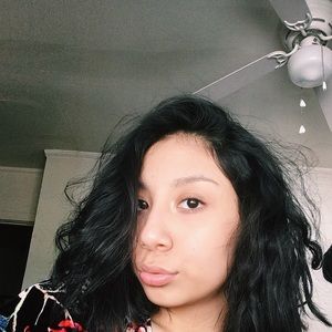 Meet your Posher, Yuliana